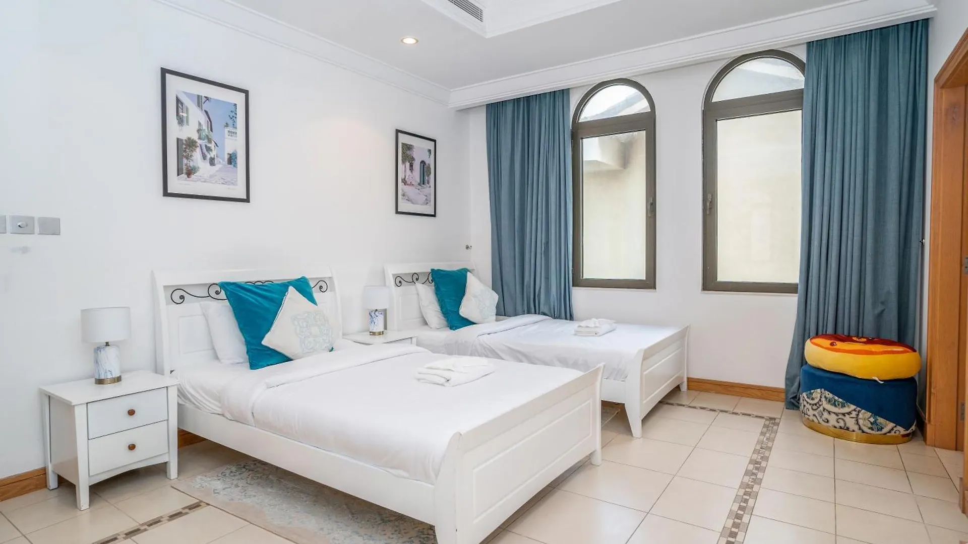 Palm Jumeirah K-Frond Villa With Private Beach Access & Pool Dubai