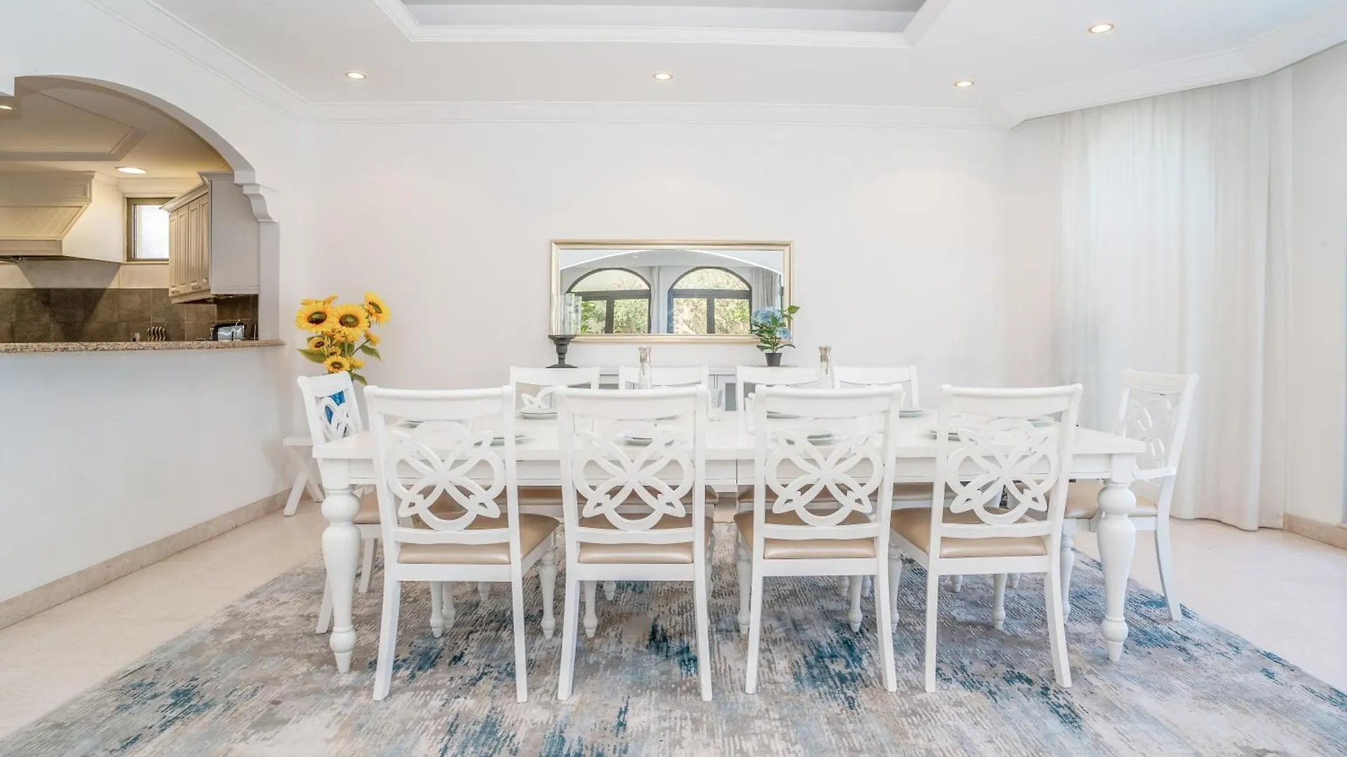 Palm Jumeirah K-Frond Villa With Private Beach Access & Pool Dubai