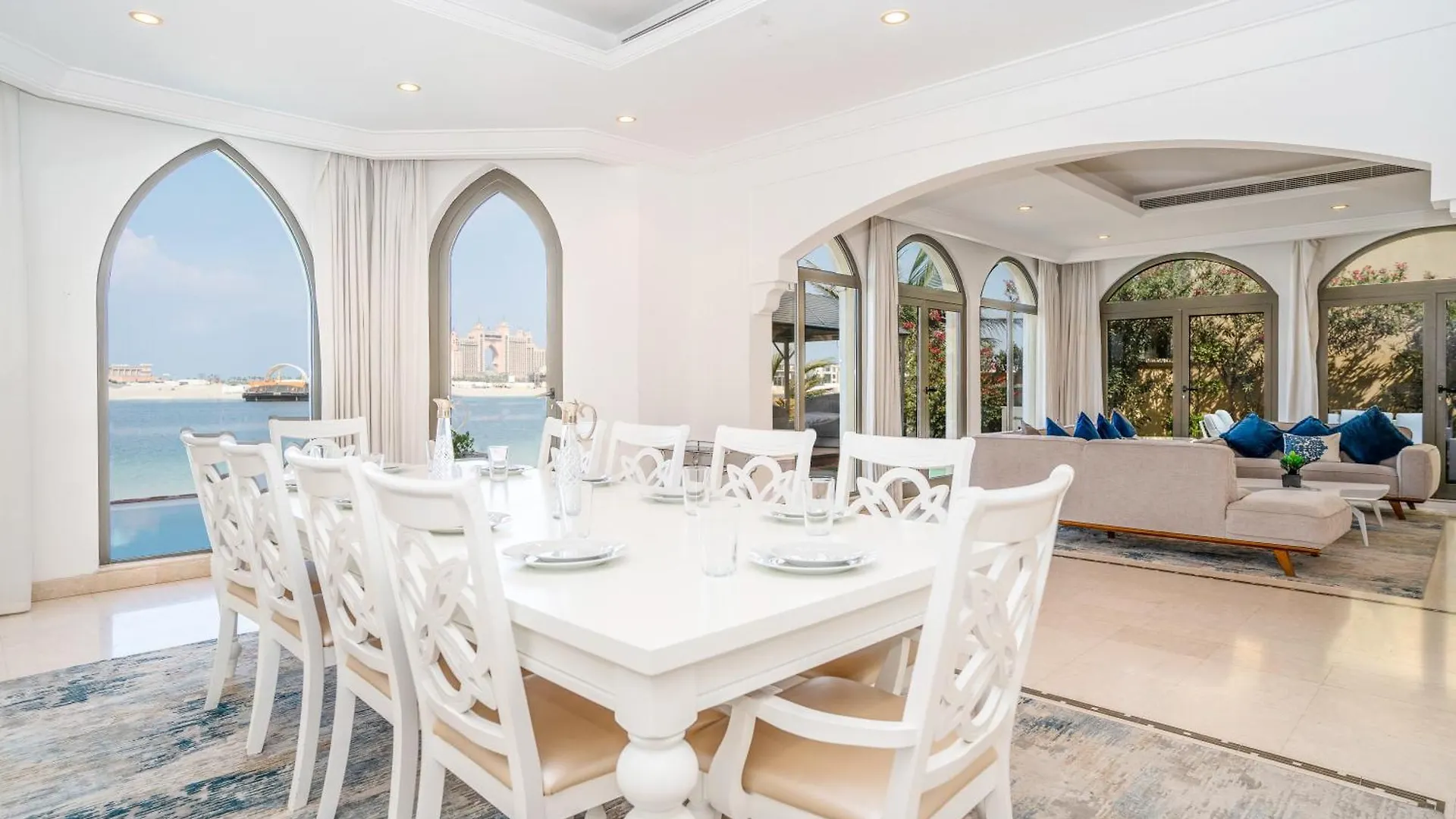 Palm Jumeirah K-Frond Villa With Private Beach Access & Pool Dubai