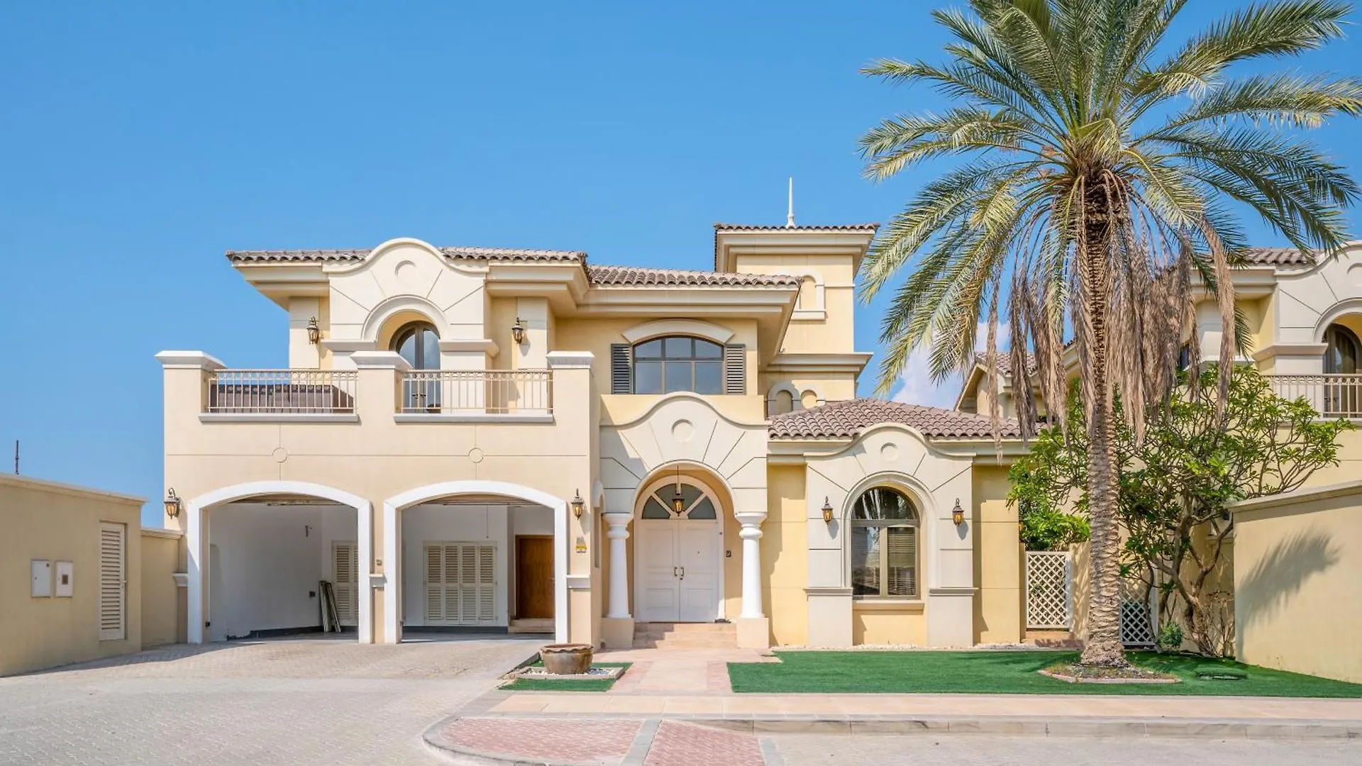 Palm Jumeirah K-Frond Villa With Private Beach Access & Pool Dubai 0*,